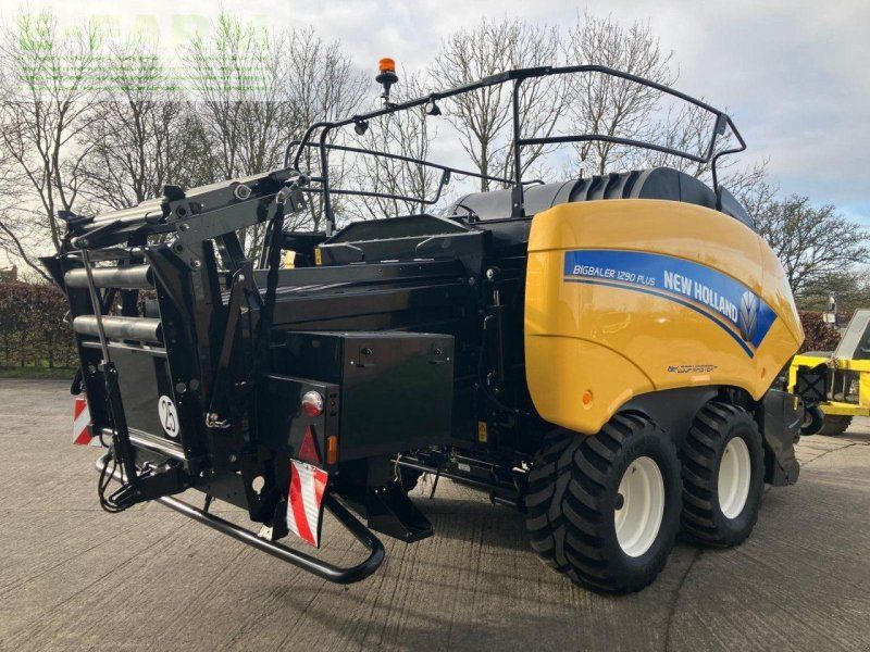 New Holland 1290 +