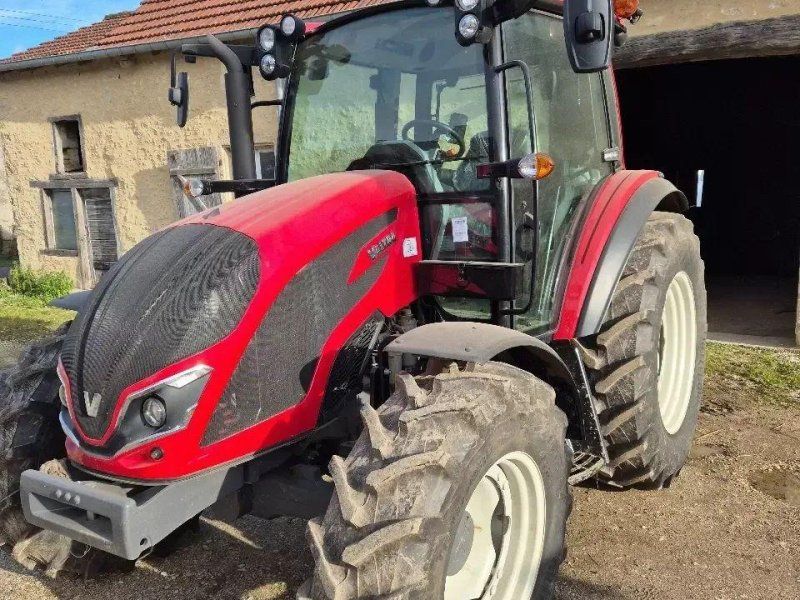 Valtra a85