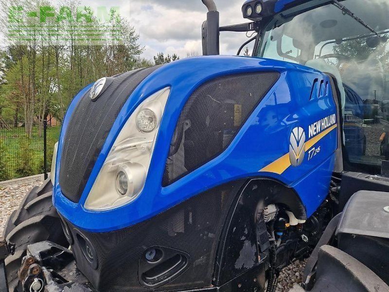 New Holland t7.245