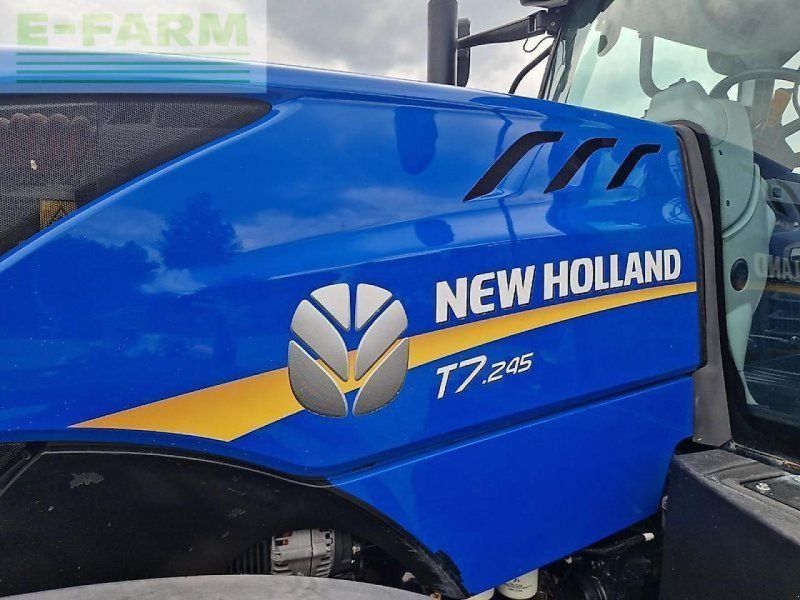 New Holland t7.245