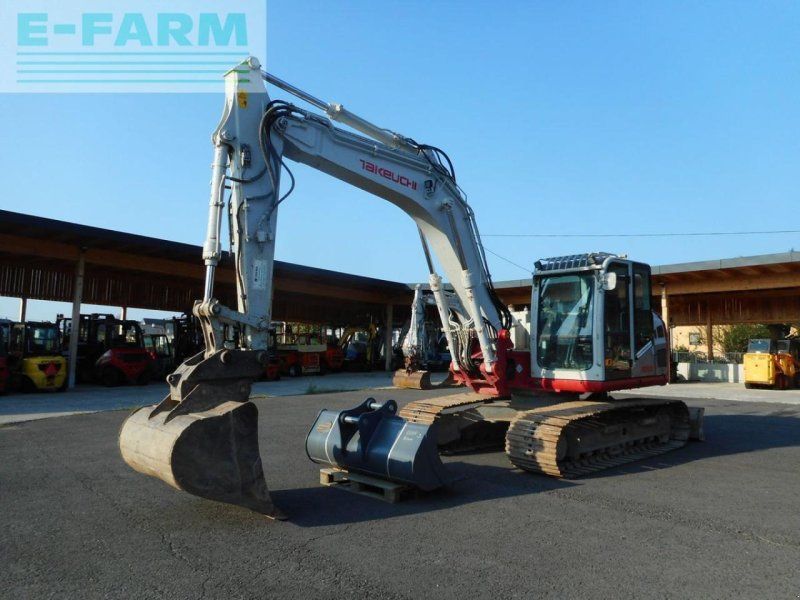 Takeuchi tb 2150 ( 15.095kg ) mit schwenkarm