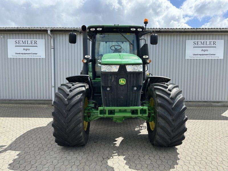 John Deere 7230R