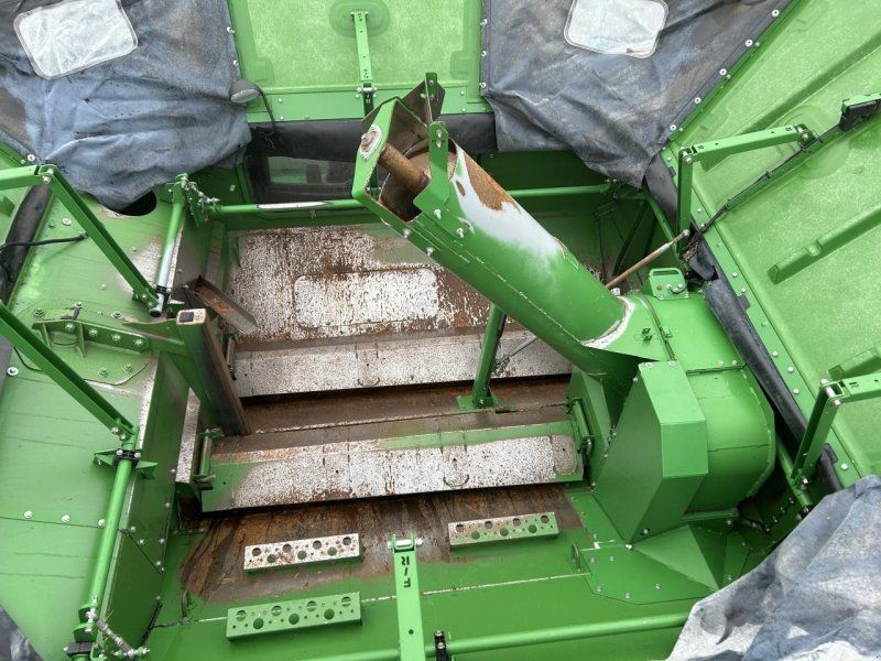 John Deere S690