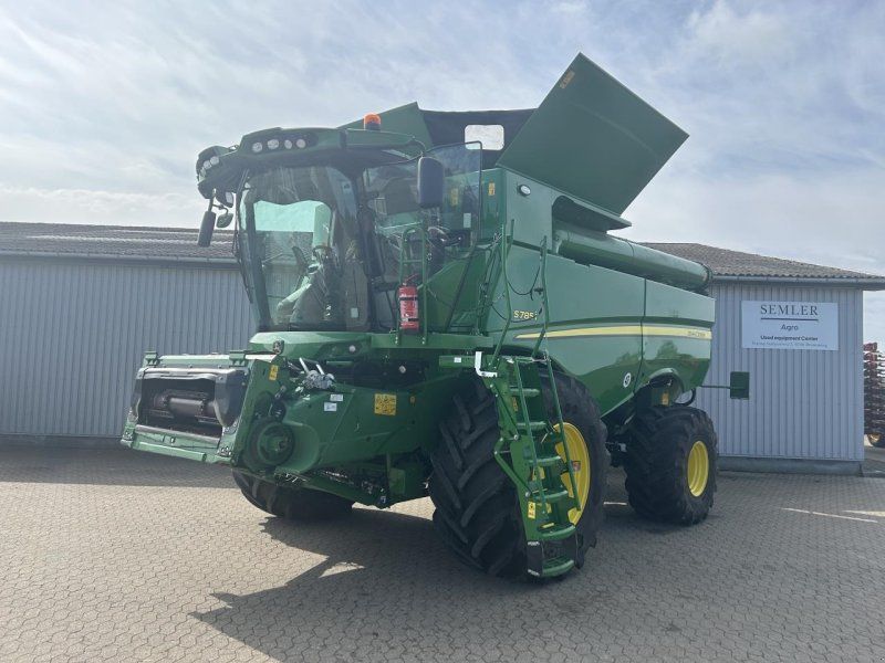 John Deere S785