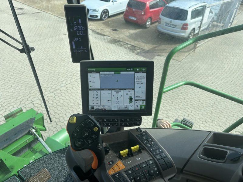 John Deere S785