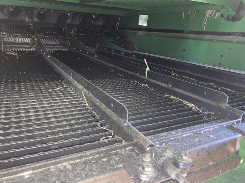 John Deere S690I