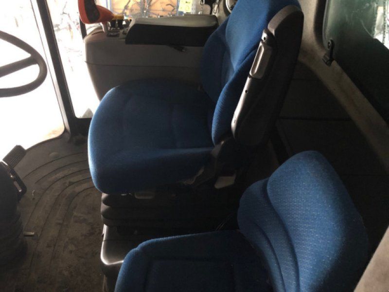 New Holland CR 9060