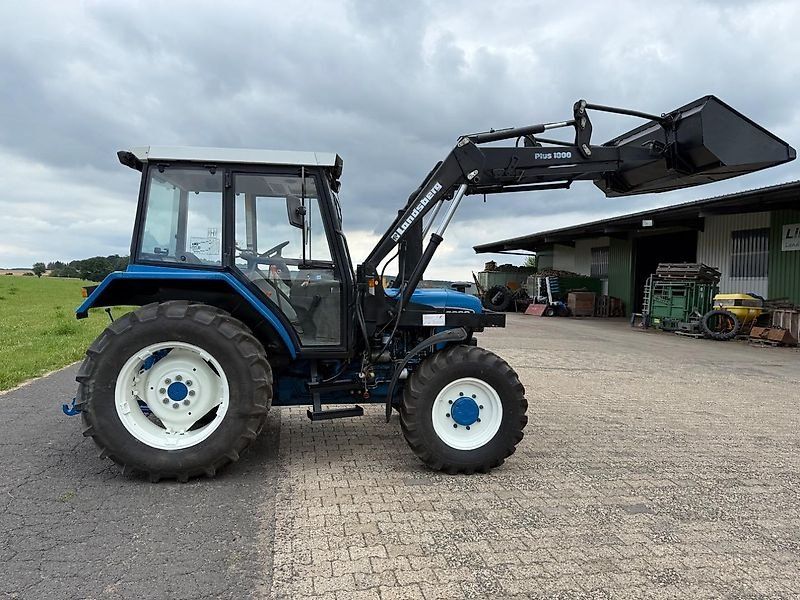 Ford 3930 Allrad mit Frontlader