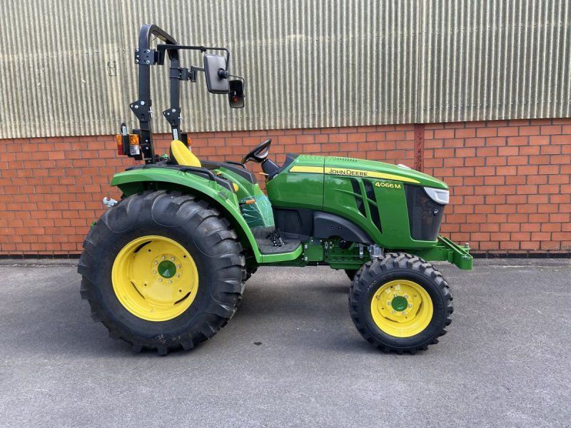 John Deere 4066M