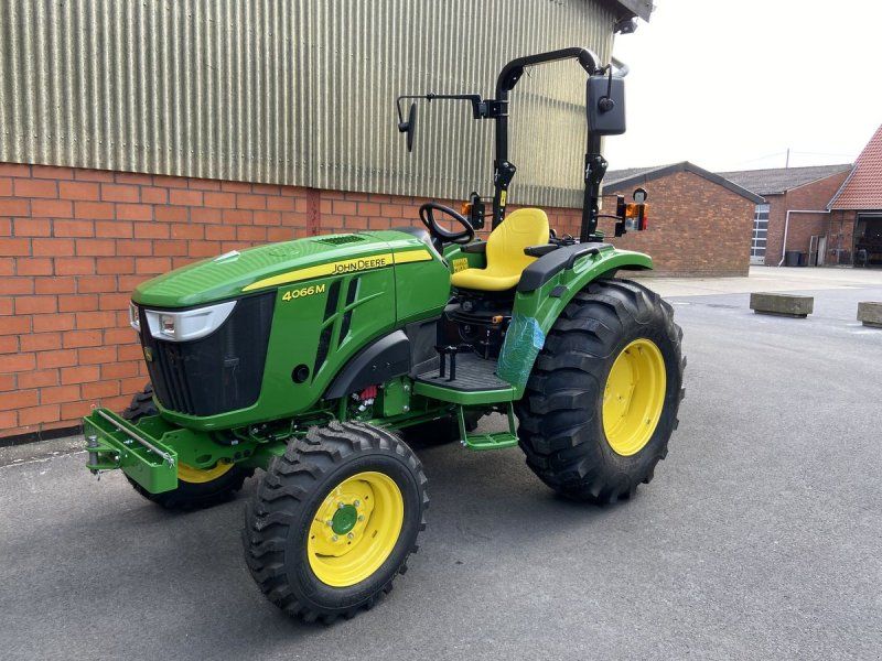 John Deere 4066M