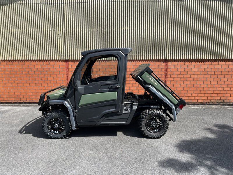 John Deere GATOR XUV 835M