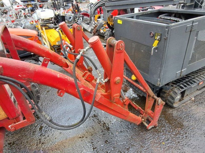 IHC 533