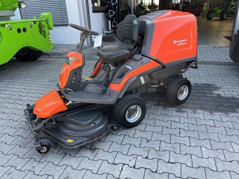 Husqvarna RC 320TS AWD mit 112cm Mähdeck 110h