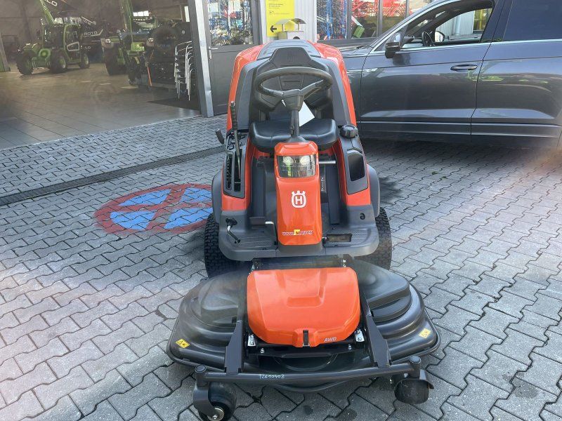 Husqvarna RC 320TS AWD mit 112cm Mähdeck 110h