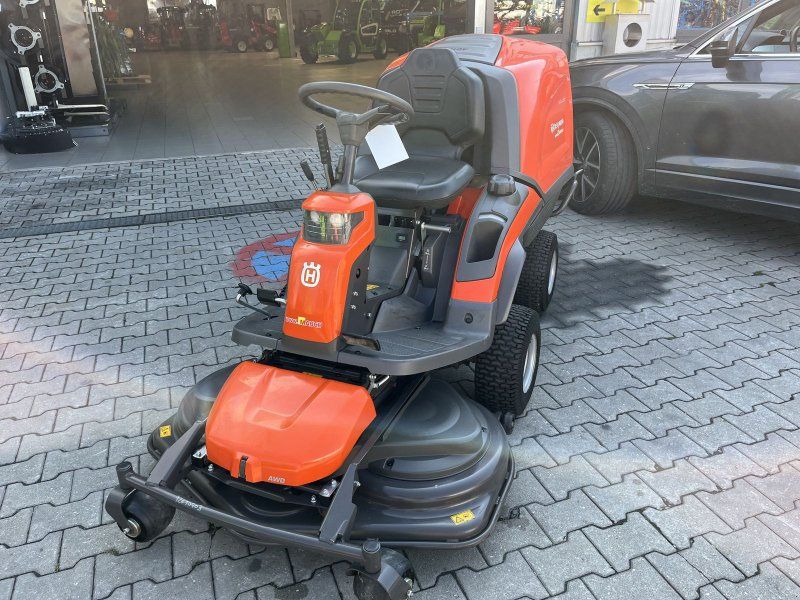 Husqvarna RC 320TS AWD mit 112cm Mähdeck 110h