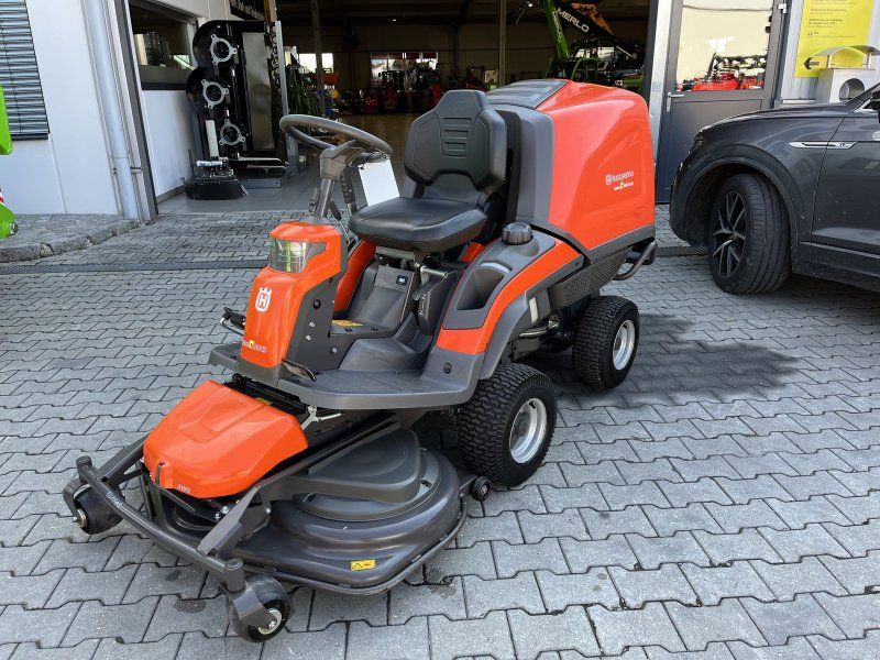 Husqvarna RC 320TS AWD mit 112cm Mähdeck 110h