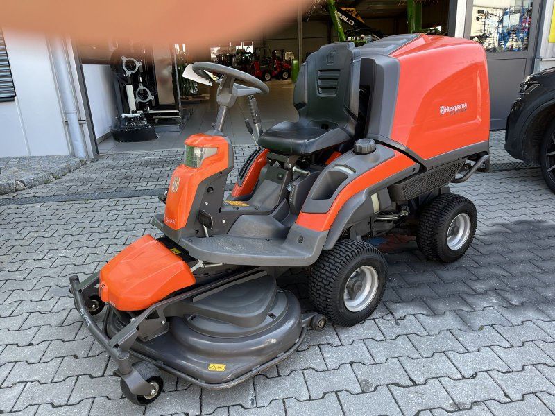 Husqvarna Rider RC320TS AWD mit 112cm Mähdeck