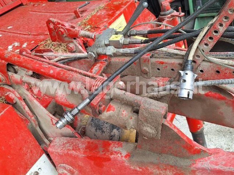 Pöttinger BOSS 1T