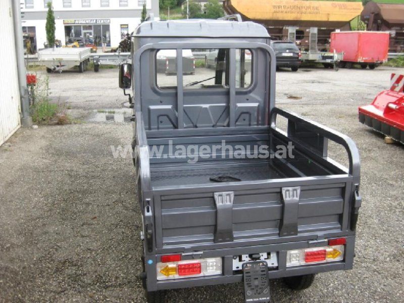 MEGA CAB