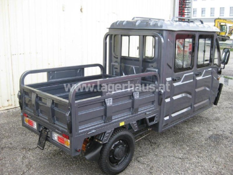 MEGA CAB