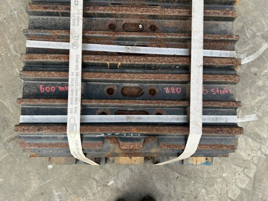 CAT 320D / 323D 3 Grouser 600mm