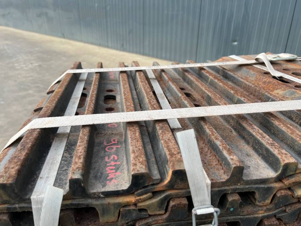 CAT 320D / 323D 3 Grouser 600mm