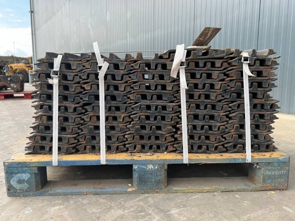 CAT 320D / 323D 3 Grouser 600mm