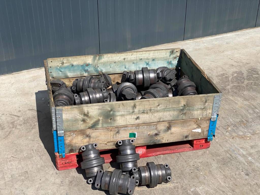 Volvo ECR88 Bottom Rollers