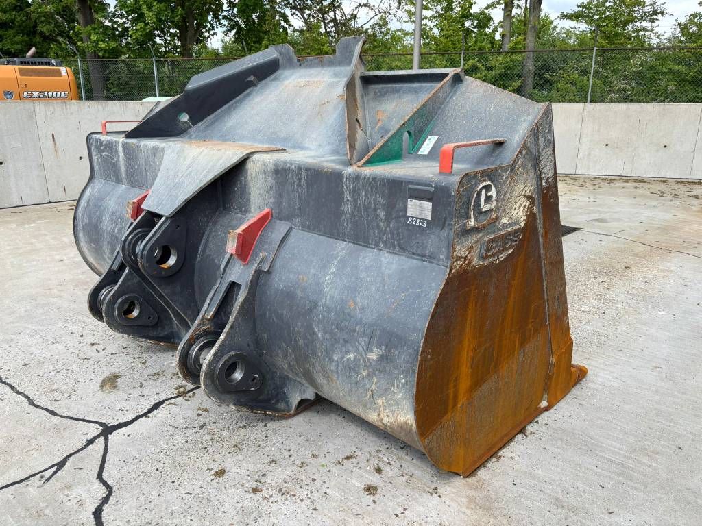 CNH Loading bucket 1021G