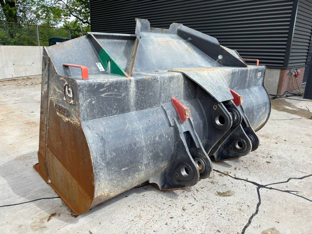 CNH Loading bucket 1021G