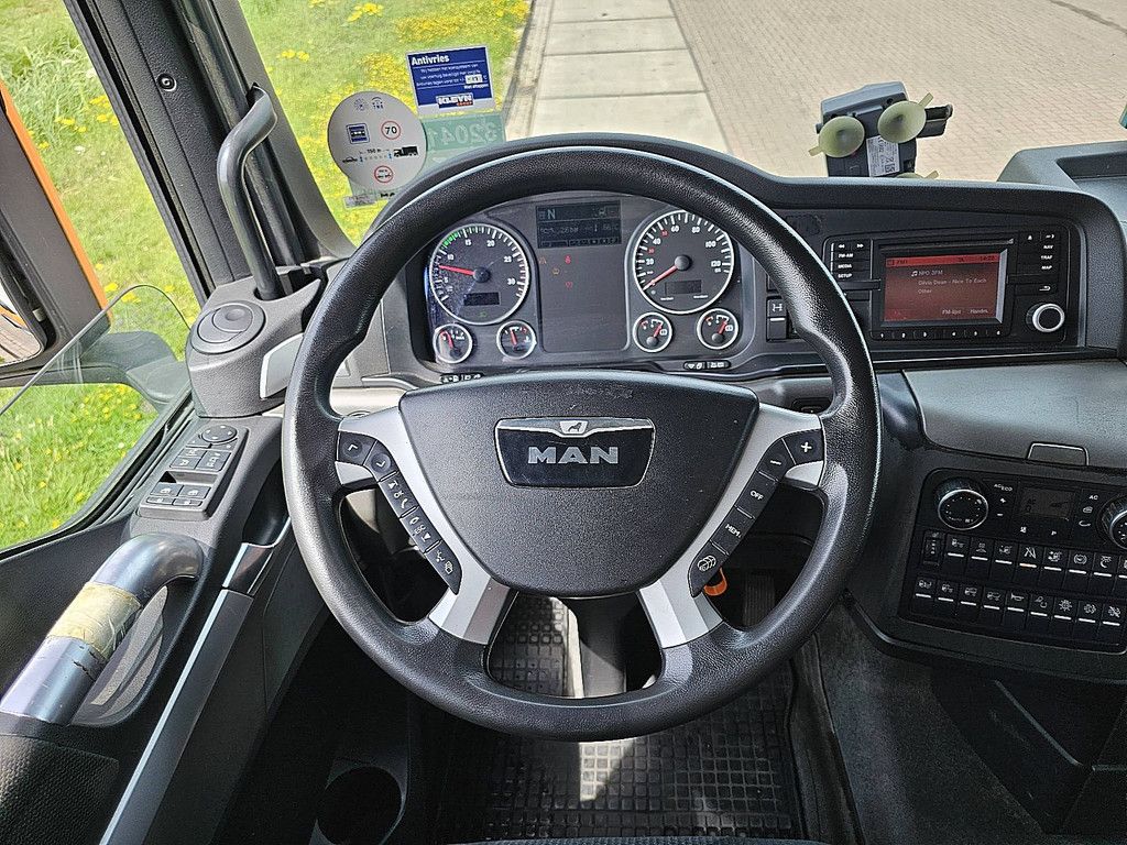 M.A.N. 18.400 TGX xlx 4x2 2t lift int.