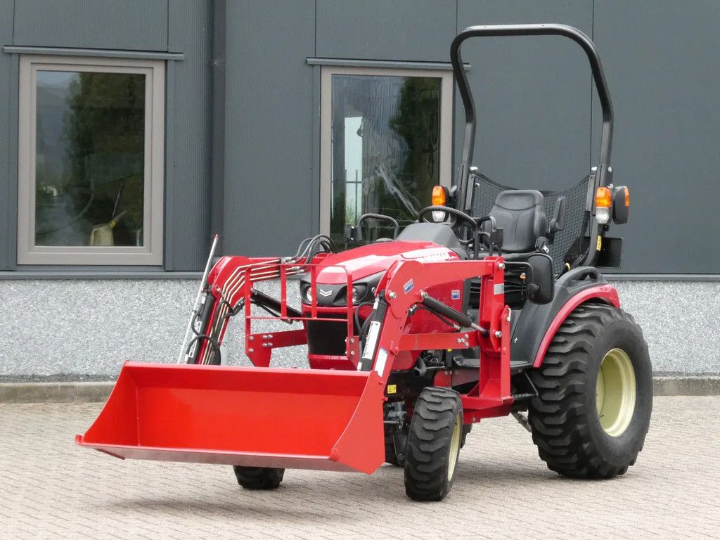 Yanmar SA424 4wd HST / 00171 Draaiuren / Voorlader / Margetrekker