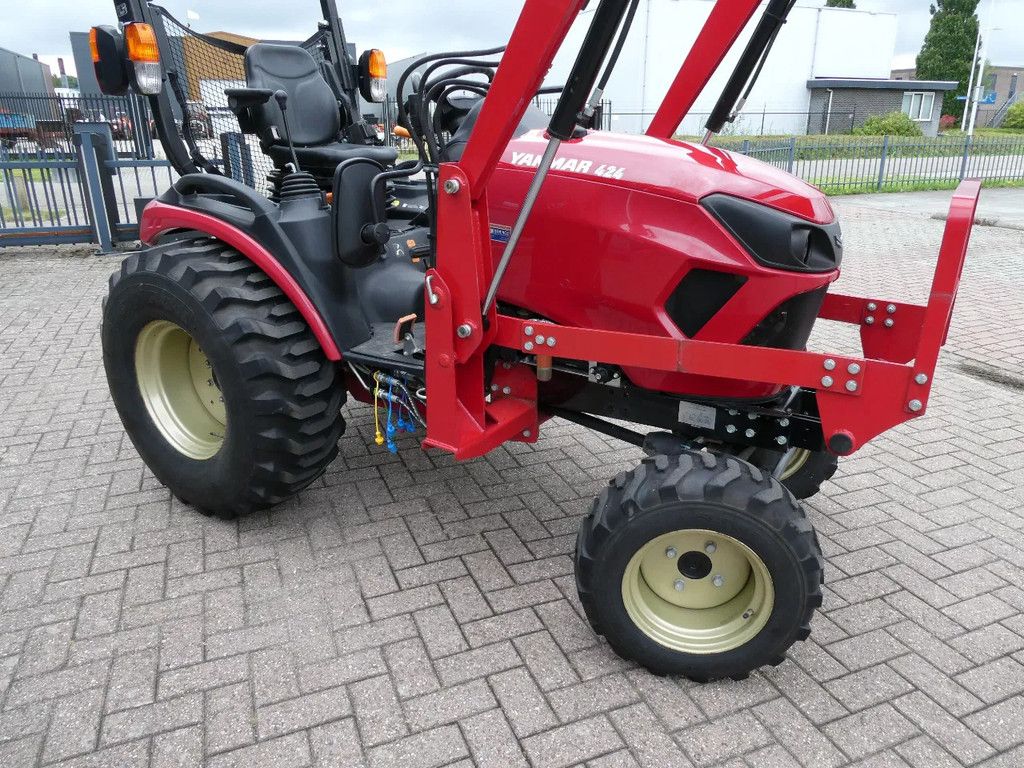 Yanmar SA424 4wd HST / 00171 Draaiuren / Voorlader / Margetrekker