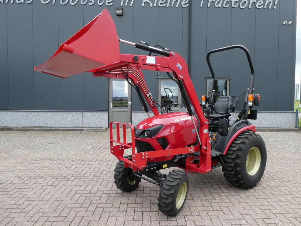 Yanmar SA424 4wd HST / 00171 Draaiuren / Voorlader / Margetrekker