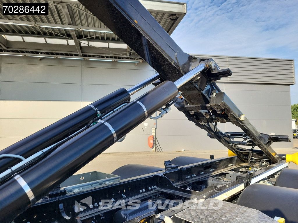 Iveco X-Way 580 6X2 NEW Palfinger PHT20SLD5 Hooklift Lift+steering Axle Automatic Navi ACC LED