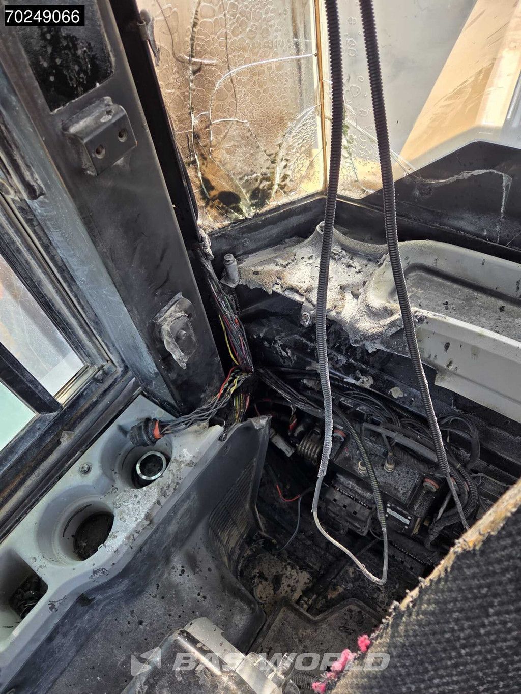 CAT 966 K FIRE DAMAGE - OPERABLE