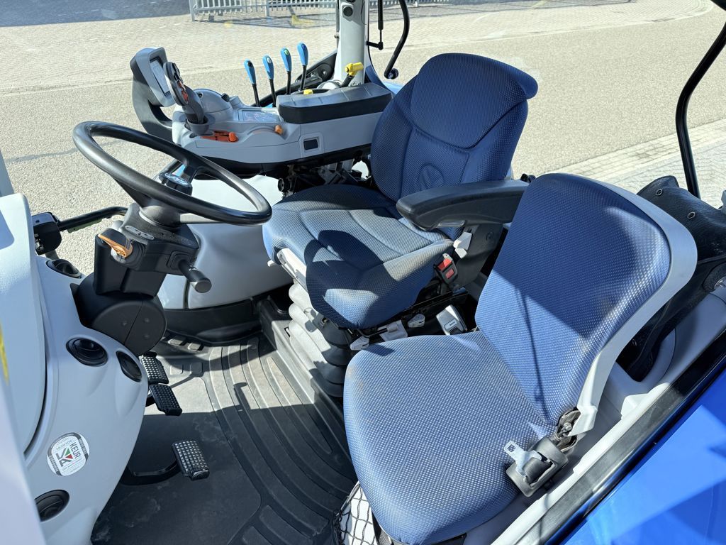 New Holland T5.140 Dynamic Command 2020