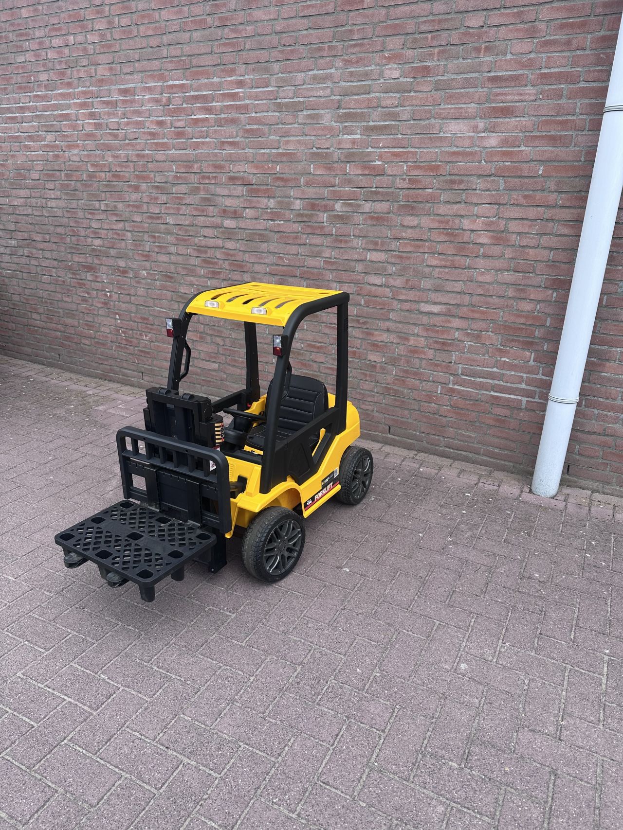 ZOMER ACTIE Gratis elektrische kinder heftruck!