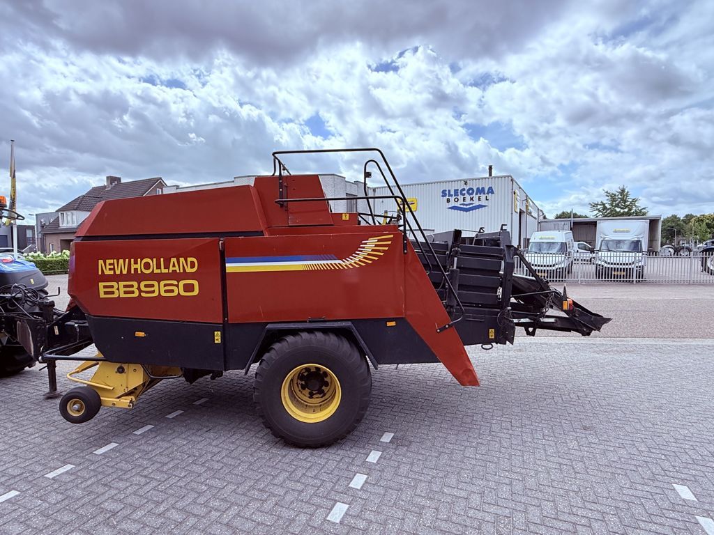New Holland BB960S 120x90 2001