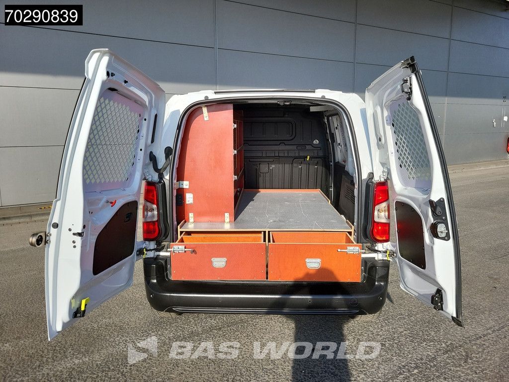 Opel Combo 110PK L1H1 Benzine Emissievrije Euro6 Automaat Navi Airco Cruise Parkeersensoren L1 3m3 A/C Cruise control