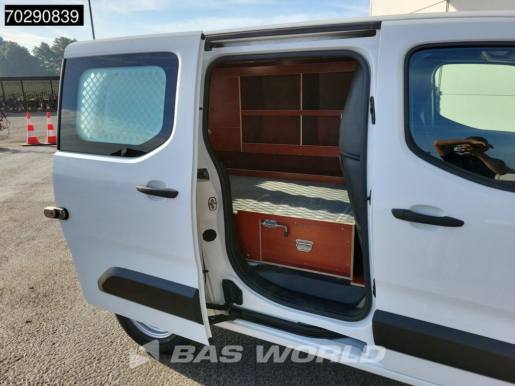 Opel Combo 110PK L1H1 Benzine Emissievrije Euro6 Automaat Navi Airco Cruise Parkeersensoren L1 3m3 A/C Cruise control