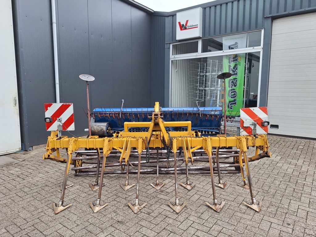 Rumptstad CULTIVATOR + FIONA ZAAIMACHINE