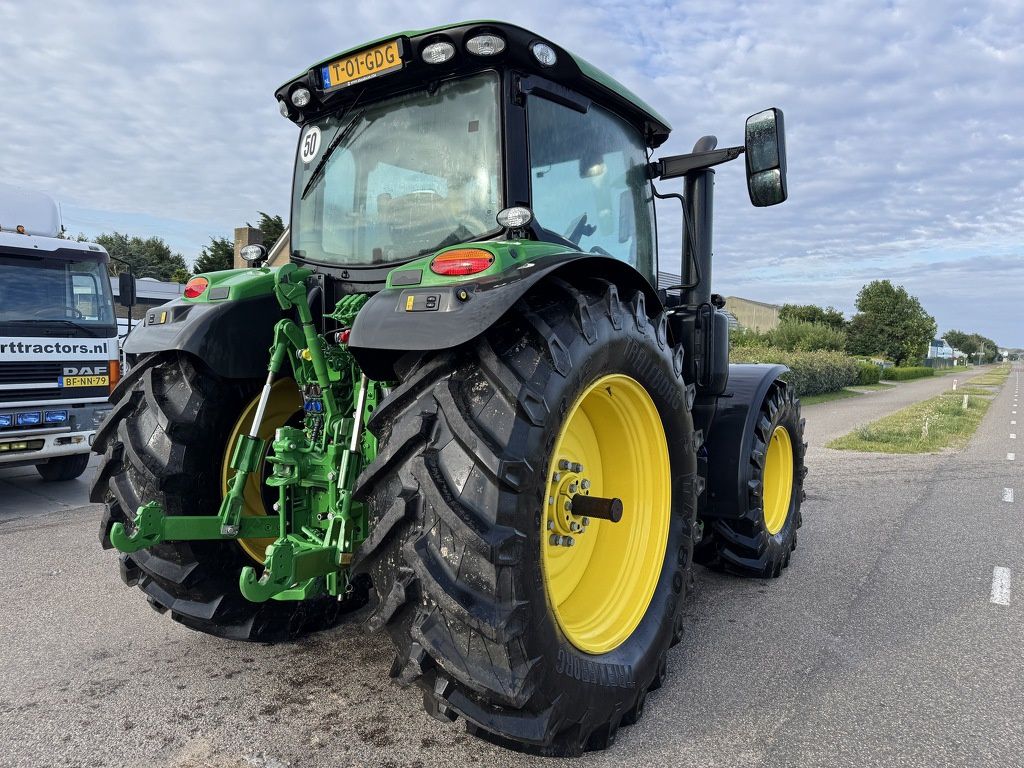 John Deere 6R150
