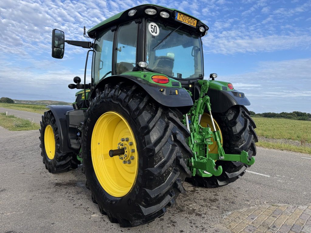 John Deere 6R150