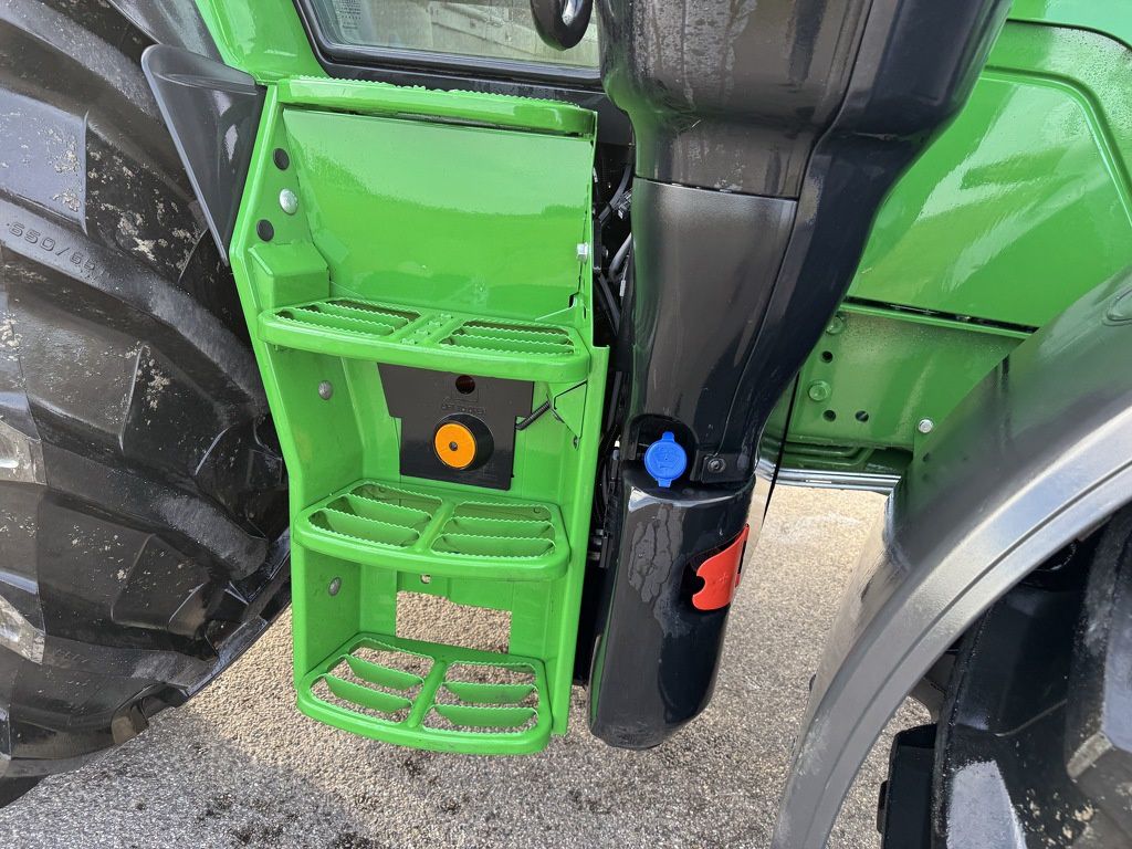 John Deere 6R150