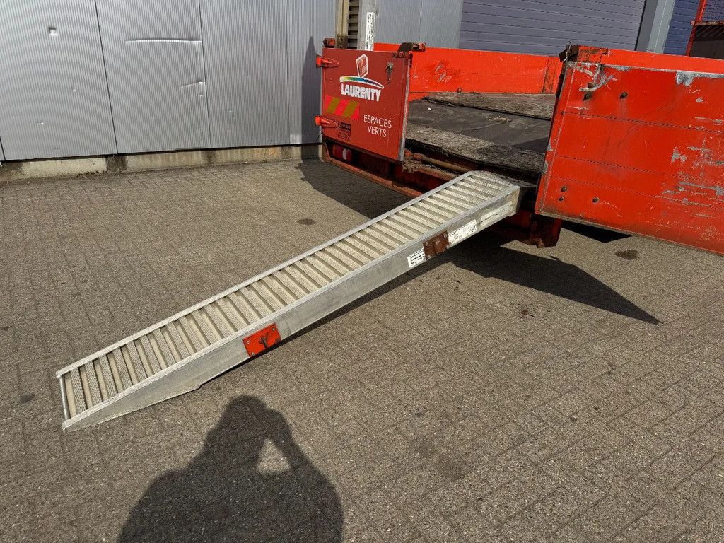 Nissan ATLEON **80.14-MACHINERY/CARTRANSPORTER