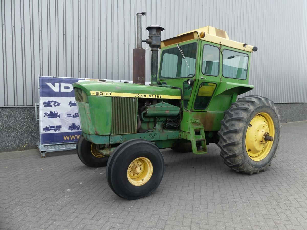 John Deere 6030