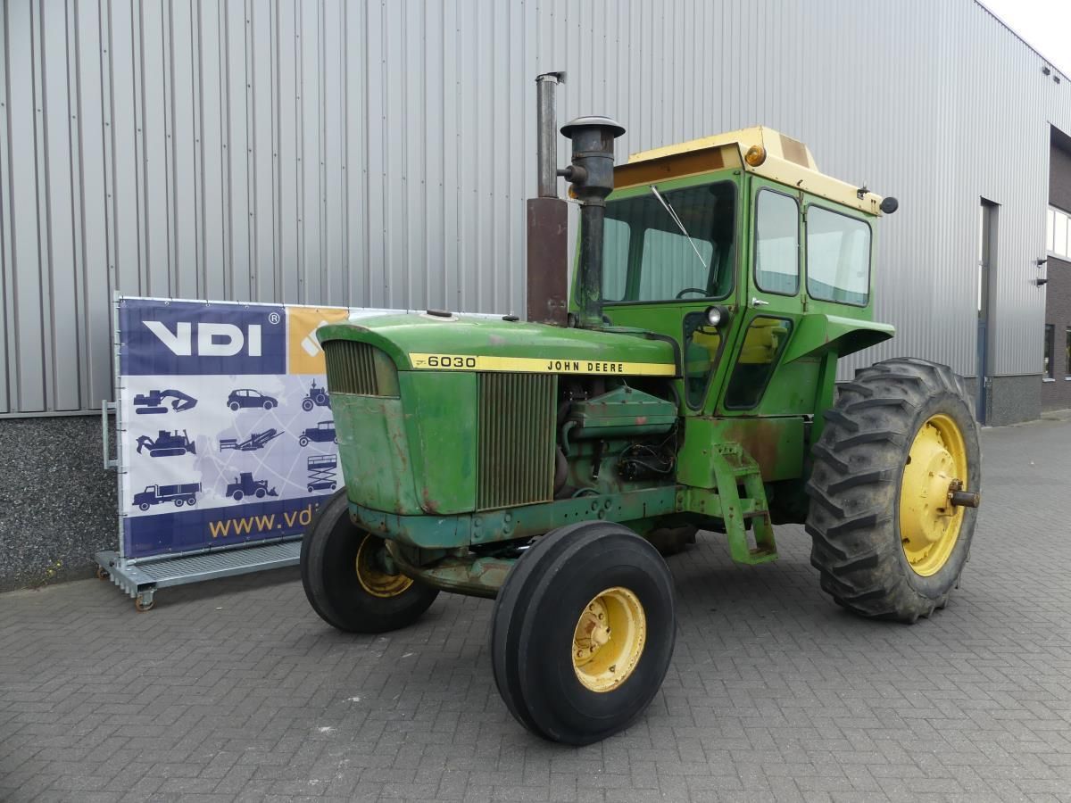 John Deere 6030