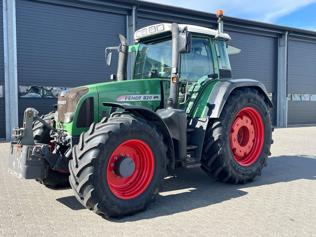 FENDT 820 comIII WG3899