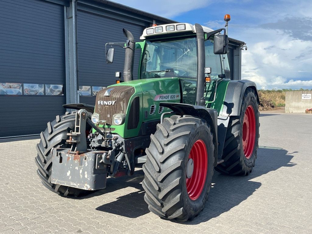 FENDT 820 comIII WG3899